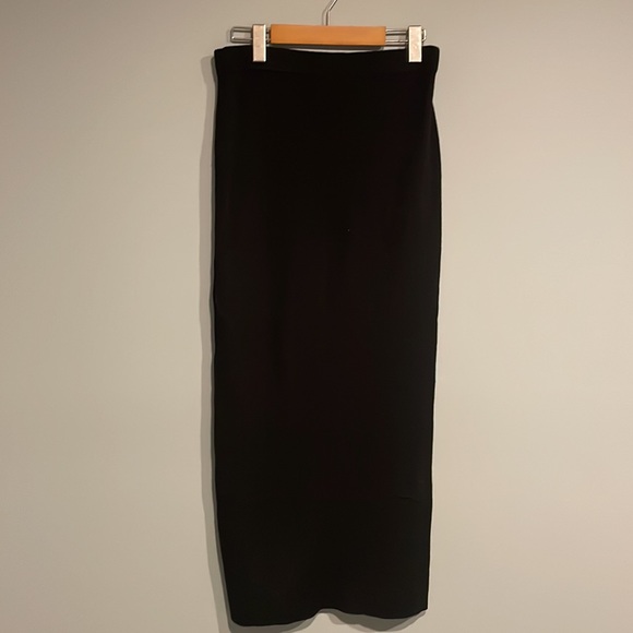 Italtempo womens size medium wool knit skirt. - Picture 3 of 4